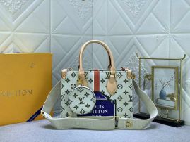 Picture of LV Lady Handbags _SKUfw144850608fw